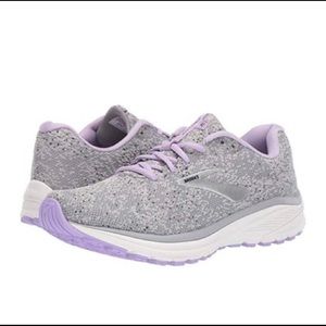 Brooks Anthem 2 Running / Walking Sneakers